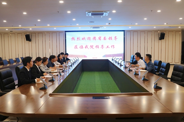 团省委学校部部长李永红一行到beat365官网调研